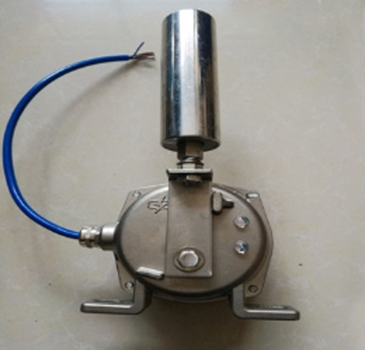 XTBP-20皮帶跑偏檢測(cè)器、XTD-A-3KG7F自動(dòng)復(fù)位兩極跑偏開(kāi)關(guān)價(jià)格優(yōu)惠