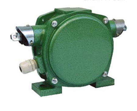 化工廠專用兩級跑偏開關(guān)EBBS-80、膠帶跑偏開關(guān)DPK-12-30大量現(xiàn)貨生產(chǎn)